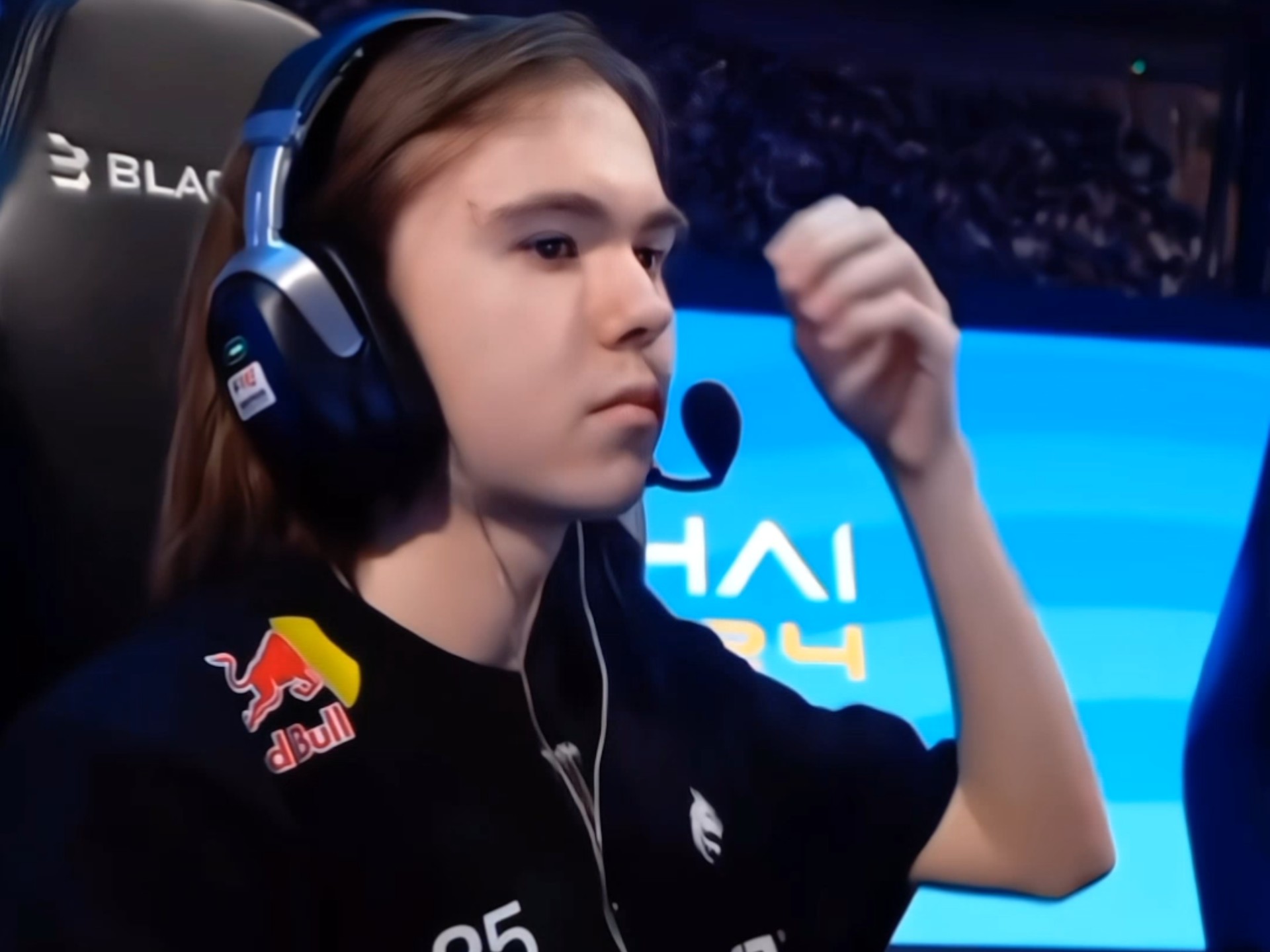 在球迷的激 在球迷的激