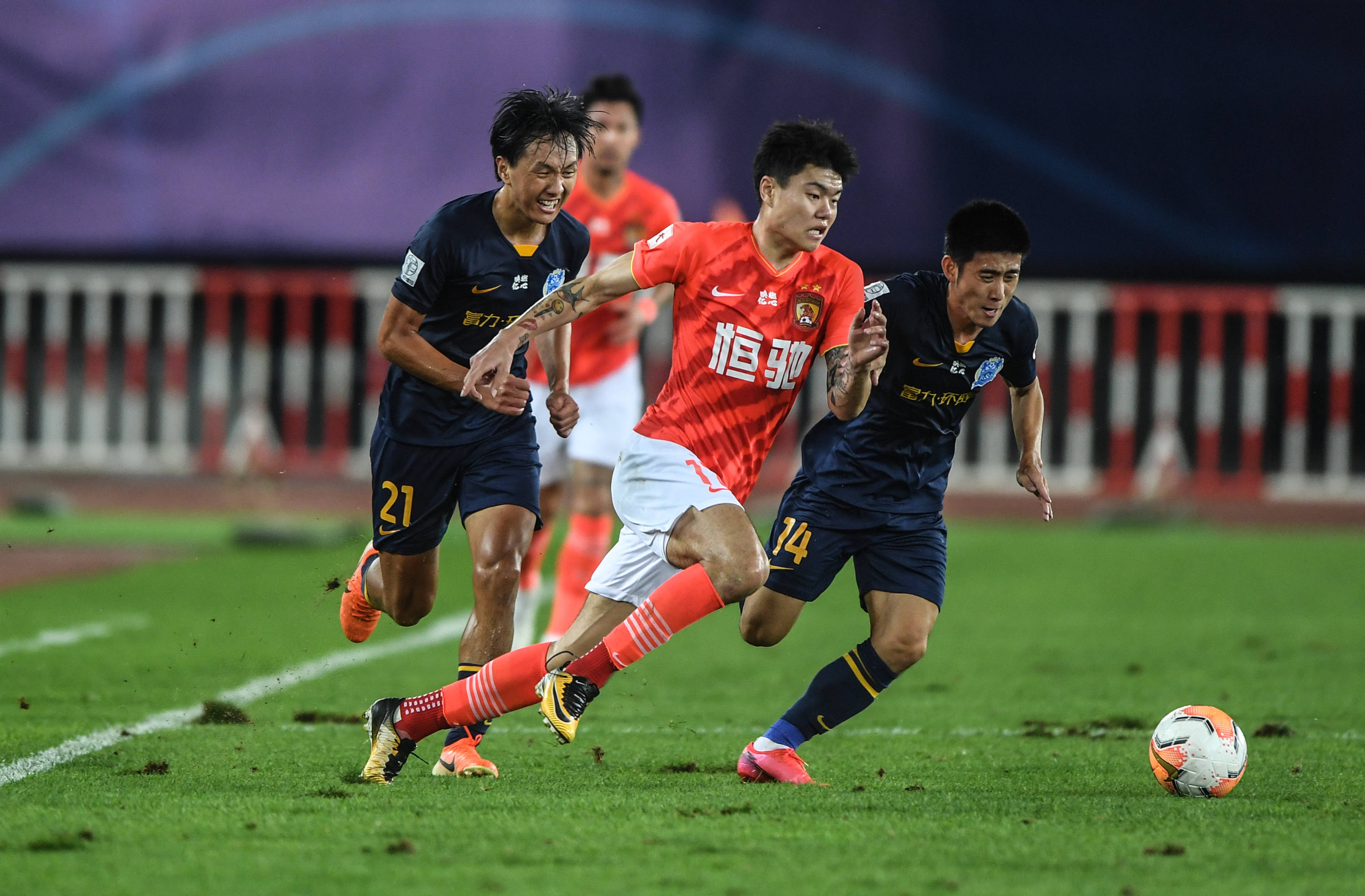 造了不少空 造了不少空