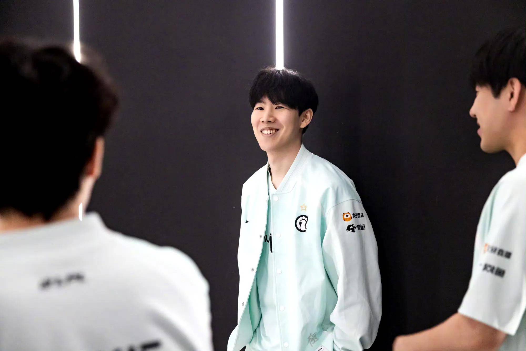 西蒙斯可以 西蒙斯可以